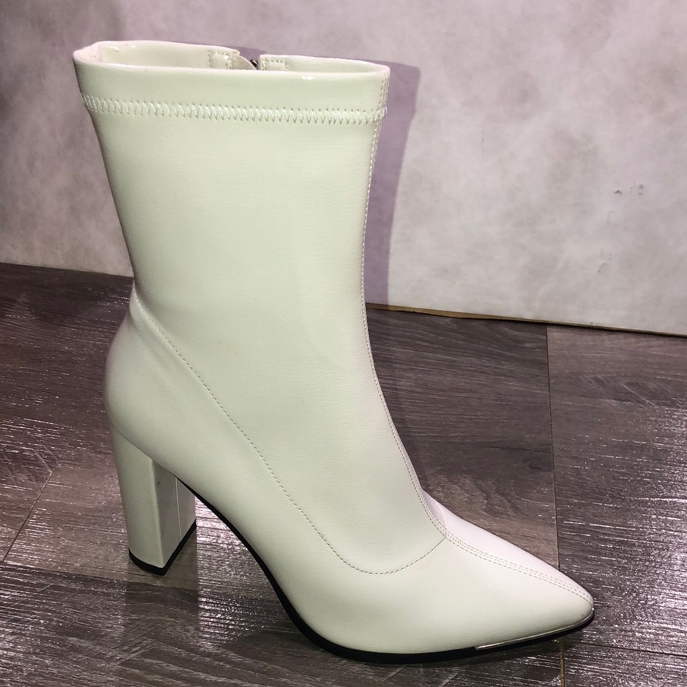 Torgeis Patent White Heeled Calf Boots New